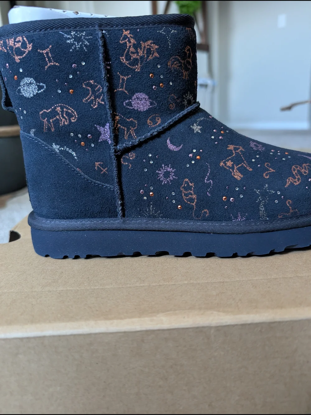 New!! UGG W Classic Zodiac Mini Boots - Black with Multicolor Zodiac Print Sz 7